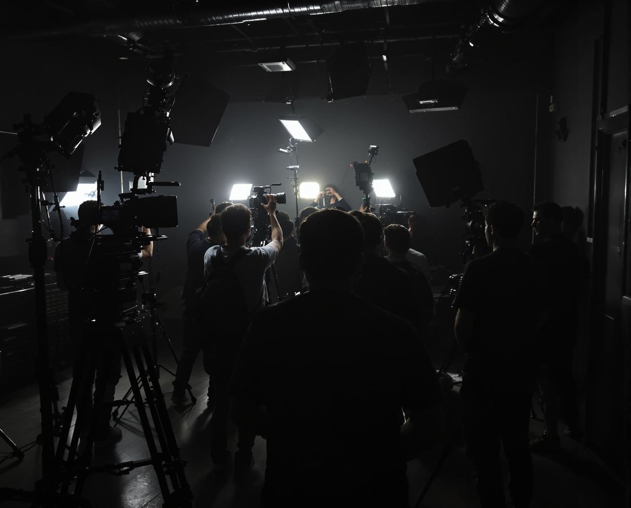 百花视频制作团队